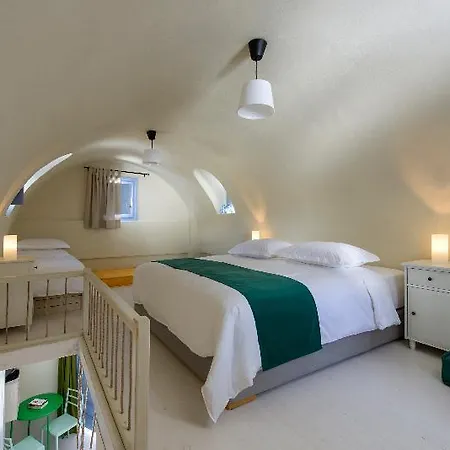 Earino Suites&villa * Akrotírion