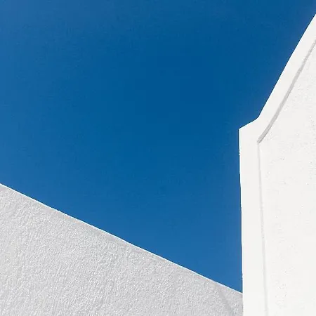 Earino Suites&villa