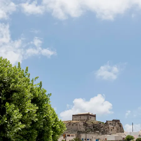 Earino Suites&villa