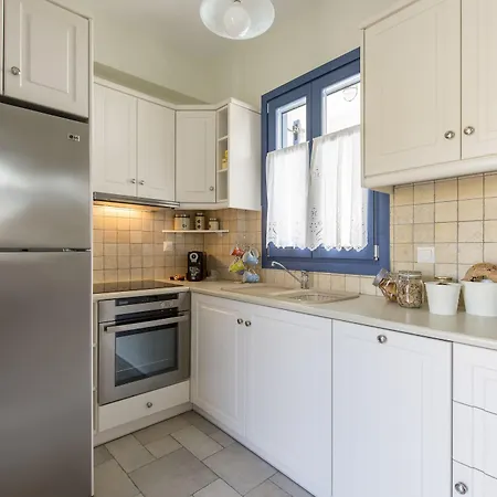 Earino Suites&villa Appartamento *