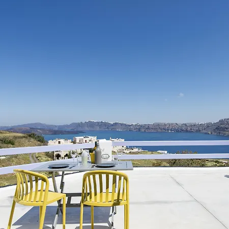 Earino And Akrotiri (Santorini)