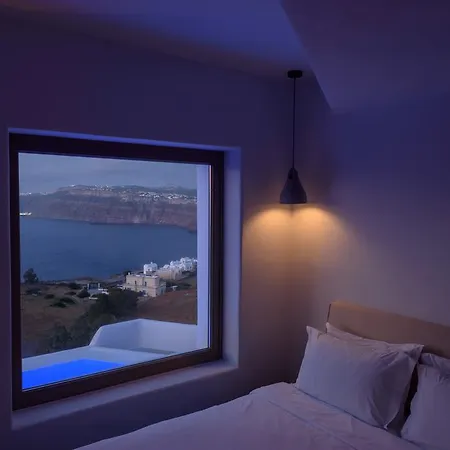 Earino And Akrotiri (Santorini)