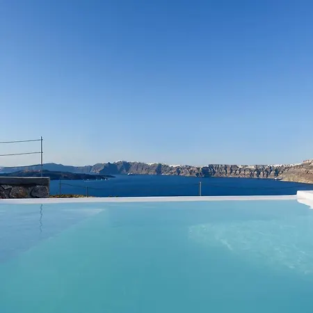 Earino And Apartment Akrotiri (Santorini)