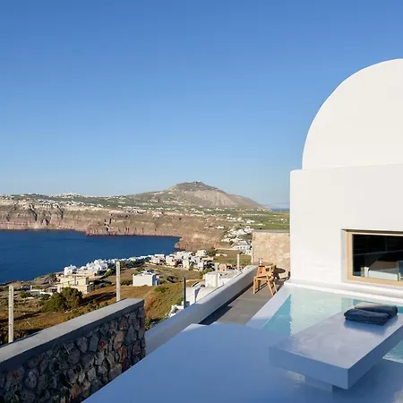 Earino And Akrotiri (Santorini)