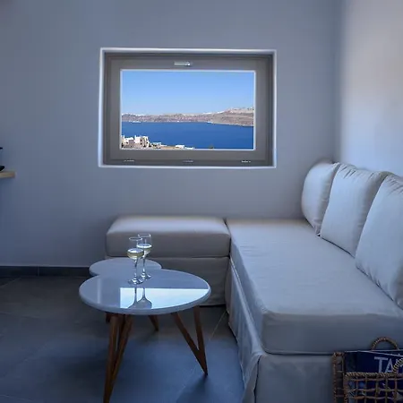 Earino And * Akrotiri (Santorini)