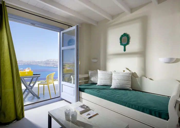 Earino And Lägenhet Akrotírion