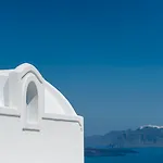 Earino And Akrotírion